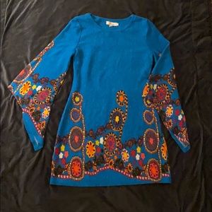 Bell sleeve floral border dress